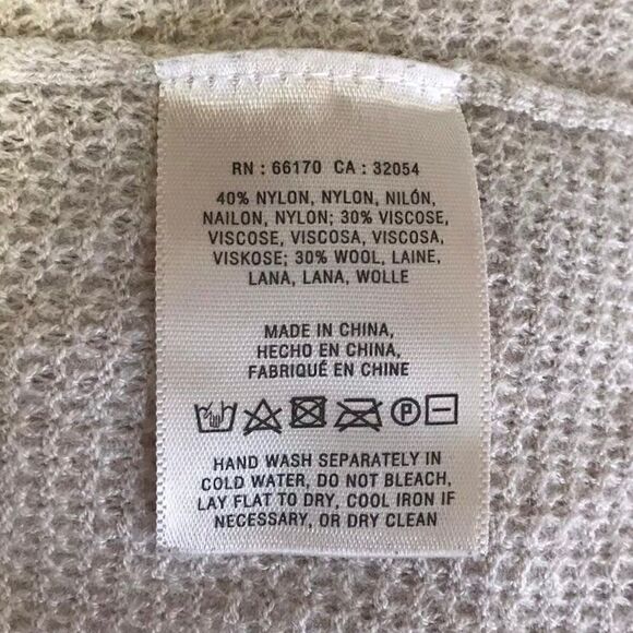 Fielel Flower Ivory Cowlneck Pullover Size S - Picture 7 of 7